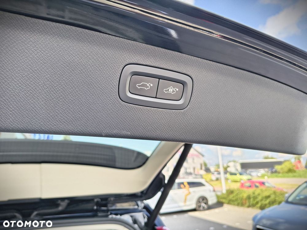 Volvo XC 90 - 33