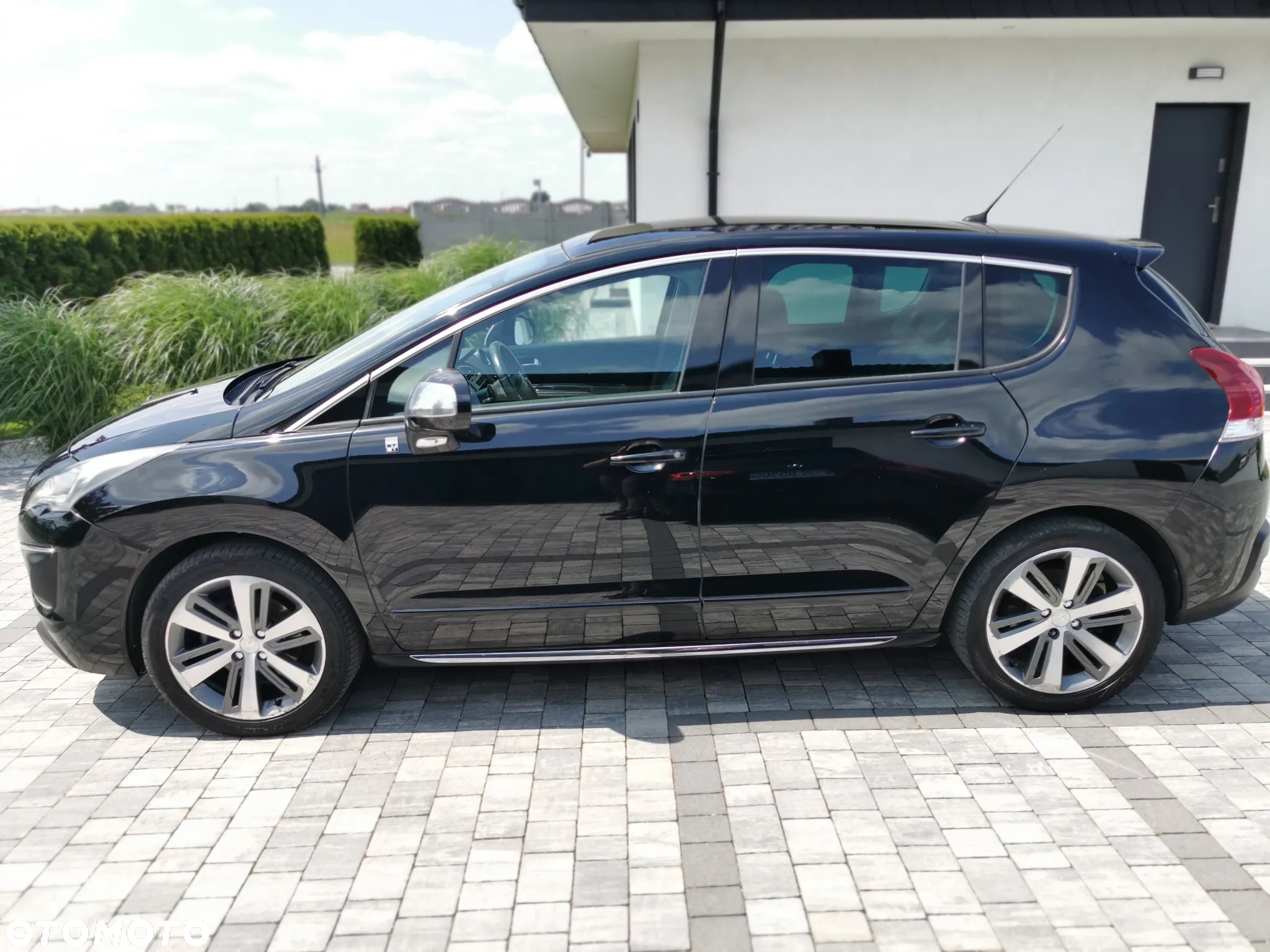 Peugeot 3008 2.0 HDi HYbrid4 - 4