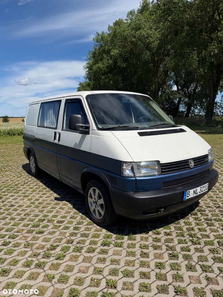 Volkswagen Transporter - 2