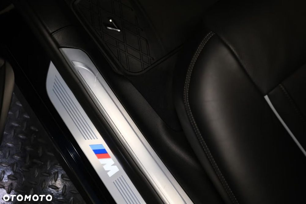 BMW Seria 7 750i xDrive sport - 18