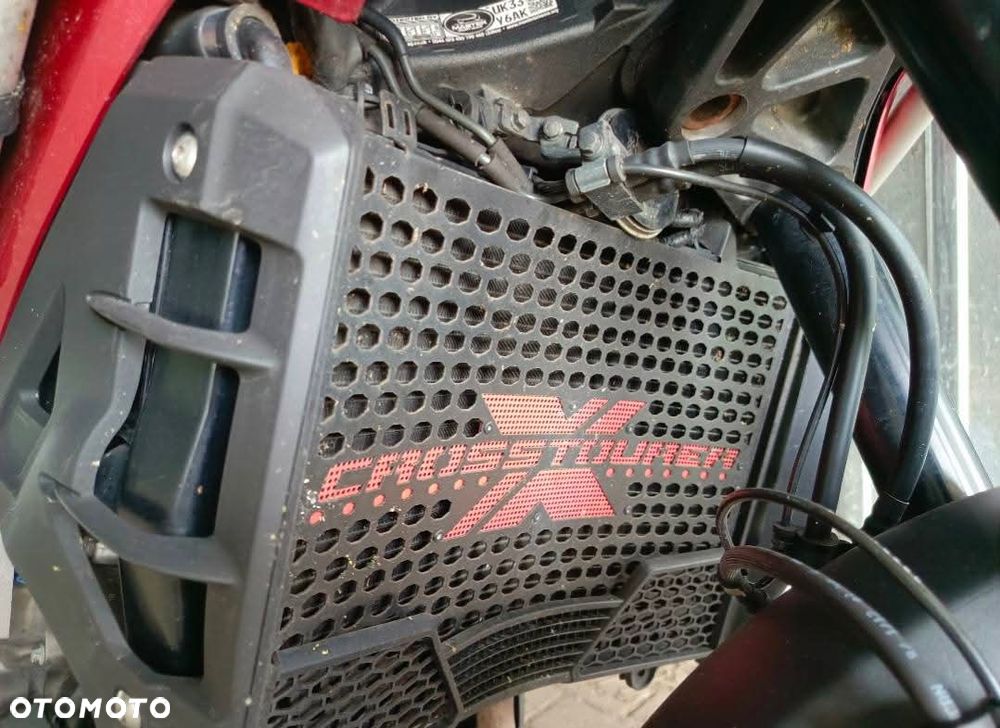 Honda VFR - 13