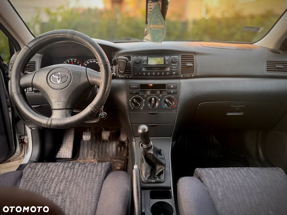 Toyota Corolla 1.6 VVT-i Edition - 4