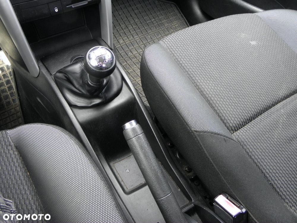 Peugeot 207 1.4 HDi Trendy - 24