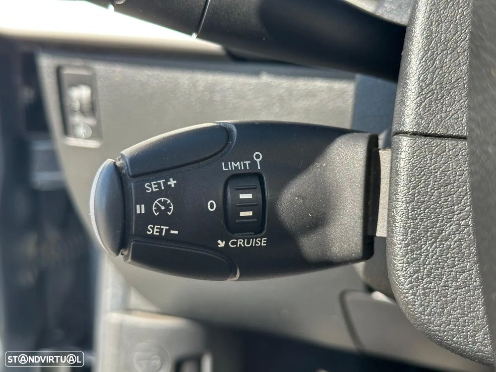 Fiat Grande Punto 1.2 Active - 27