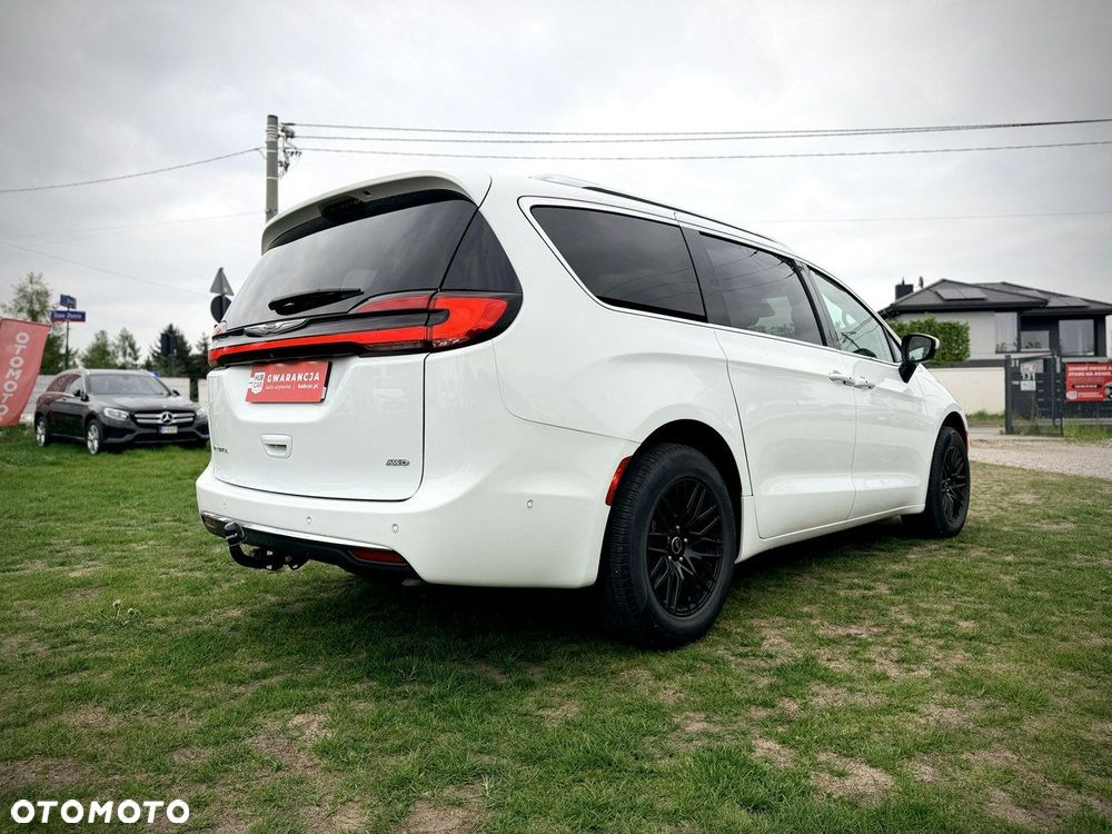 Chrysler Pacifica - 6