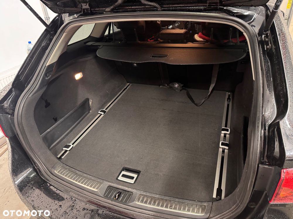 Toyota Avensis 2.0 D-4D Premium - 12