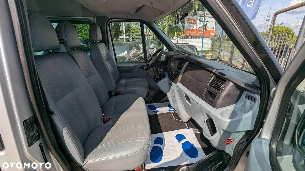 Ford Transit - 15