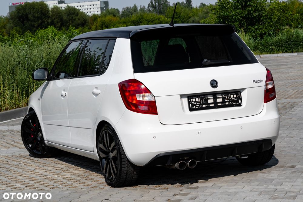 Skoda Fabia 1.4 TSI DSG RS - 8