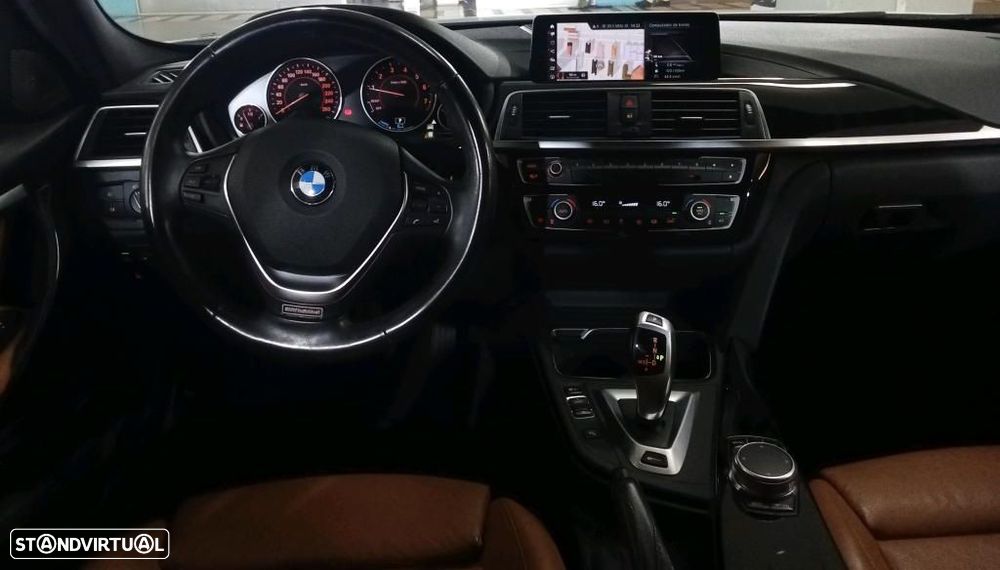BMW 330 e iPerformance Line Sport - 4