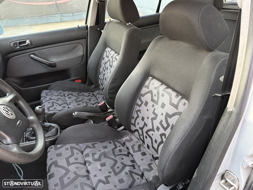 VW Golf 1.4 FSi Confortline - 2