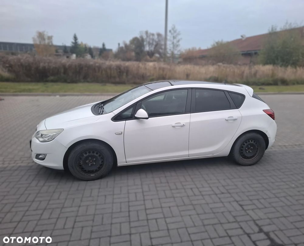 Opel Astra - 8