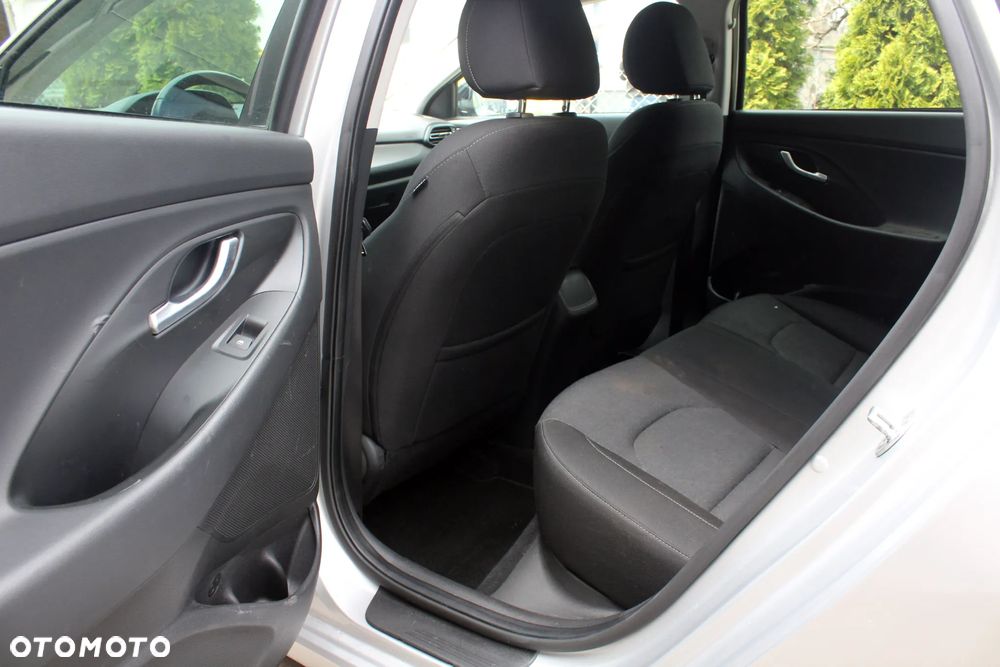 Hyundai i30 1.6 CRDI DCT EDITION 30+ - 4