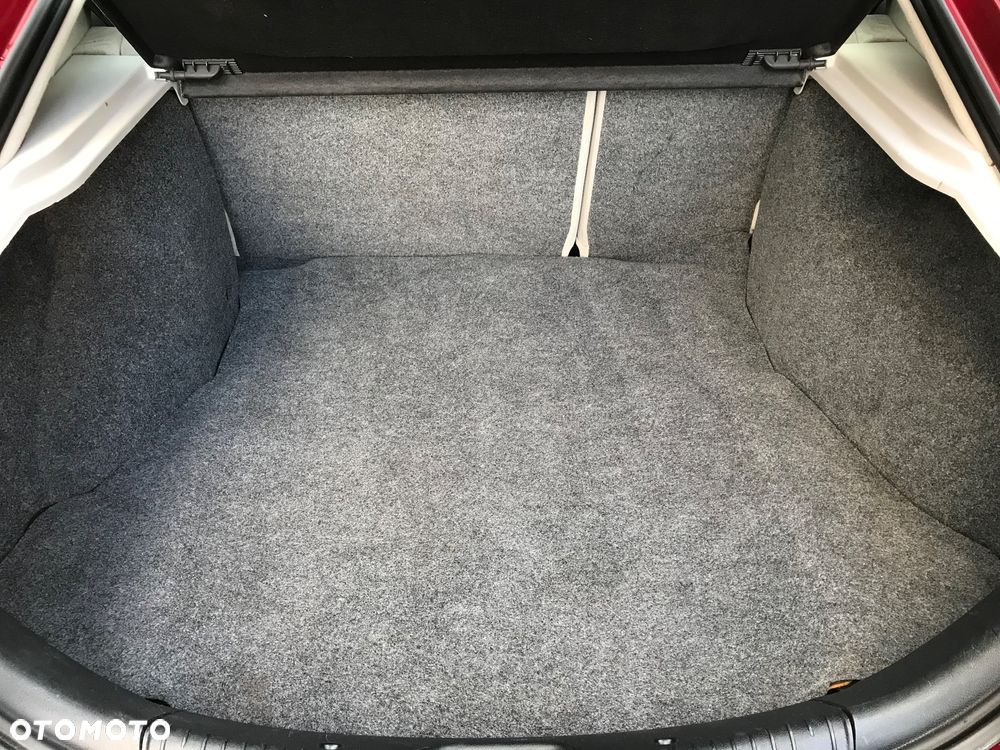 Ford Mondeo 1.8 Ghia - 24