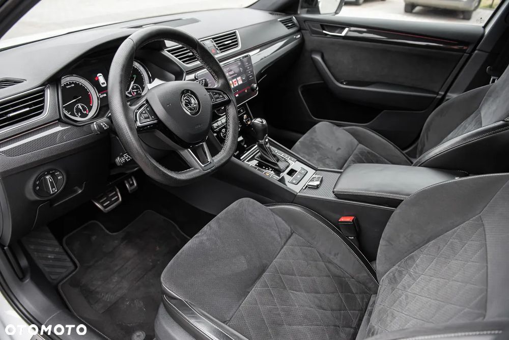 Skoda Superb 2.0 TDI DSG Sportline - 15