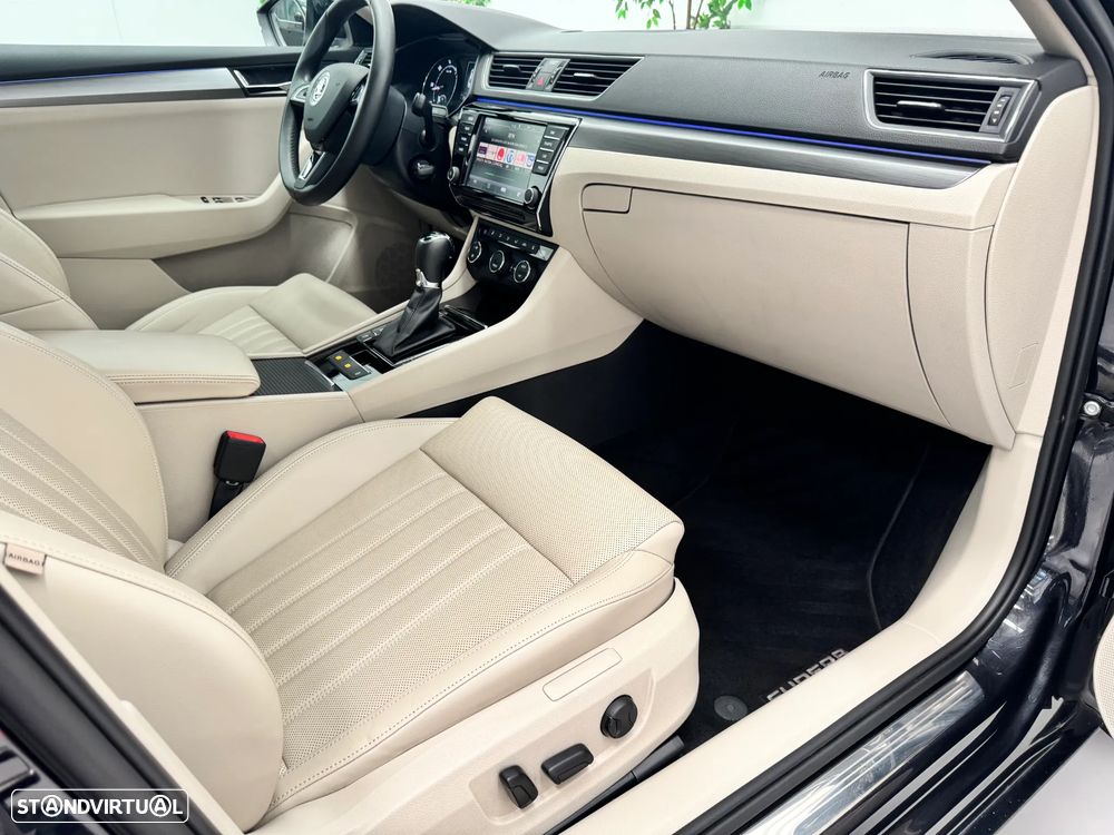 Skoda Superb 2.0 TDI Laurin&Klement DSG - 17