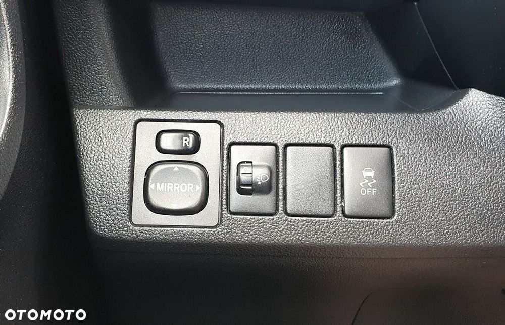 Toyota Verso S - 17