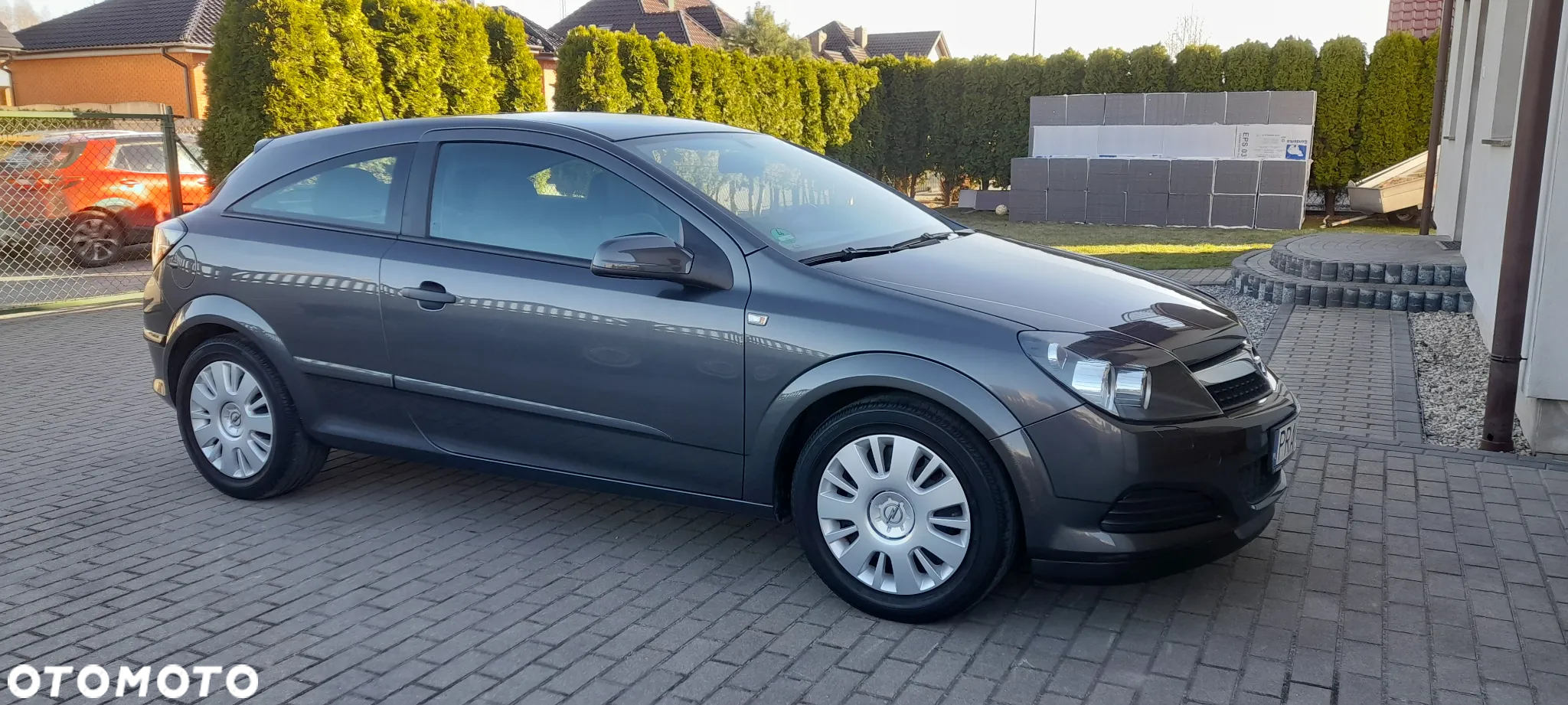 Opel Astra GTC 1.4 - 11