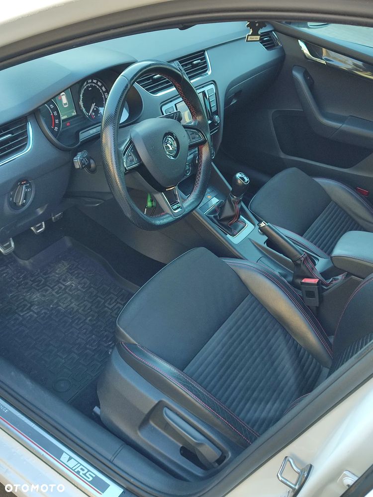 Skoda Octavia 2.0 TDI (Green tec) RS - 13