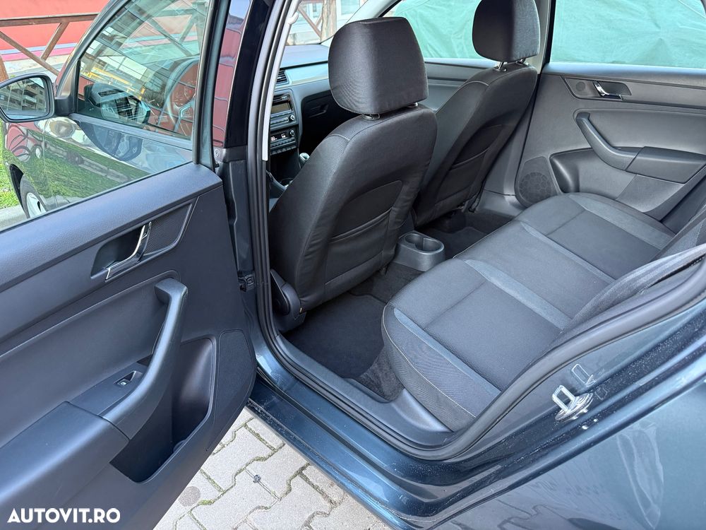 Skoda RAPID 1.6 TDI Elegance - 15