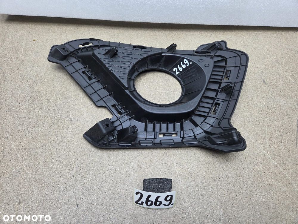 Hyundai i10 II 2 86527B9000 ramka obudowa halogenu lewy lewa przód - 6