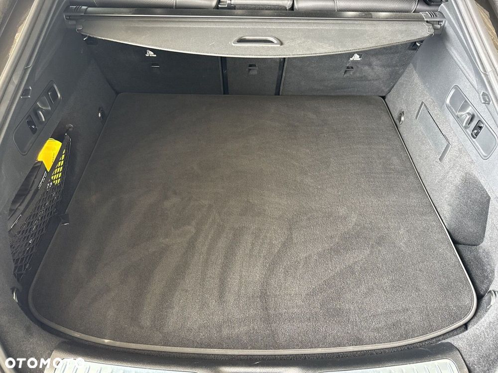 Mercedes-Benz GLC - 27
