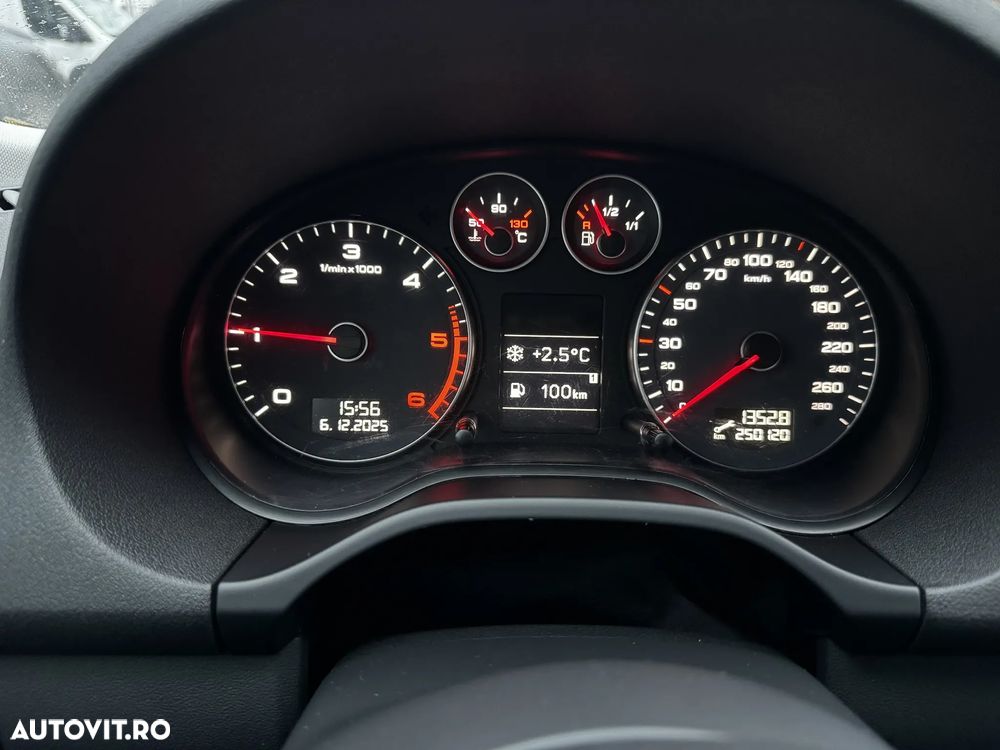 Audi A3 Sportback 1.6 TDI Ambiente - 7