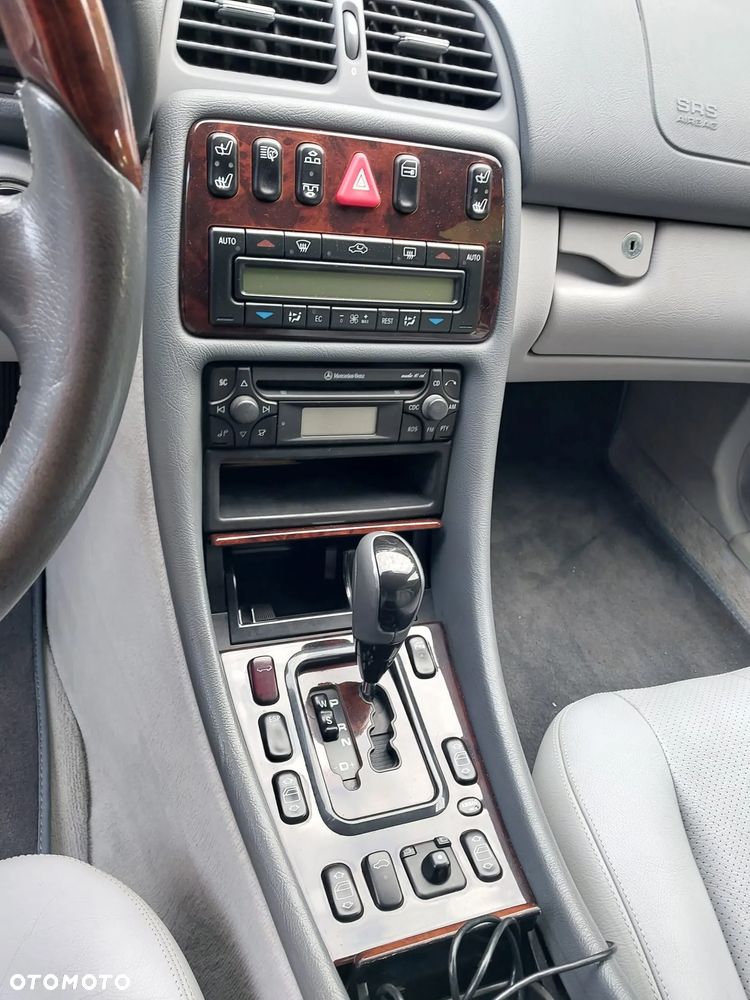 Mercedes-Benz CLK - 20