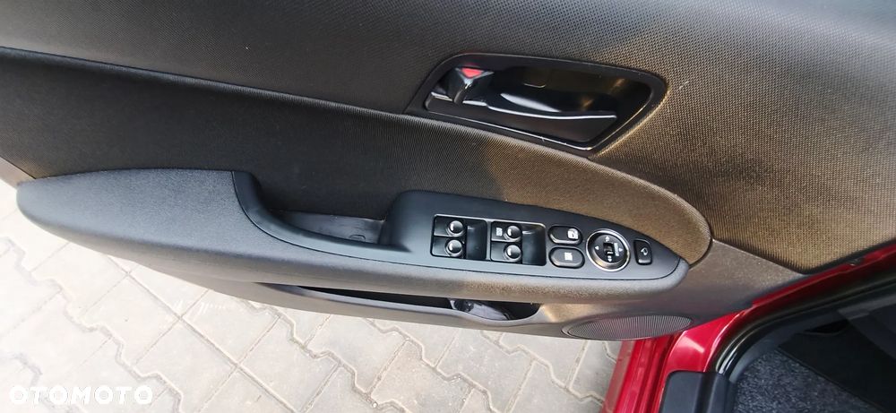 Hyundai i30 1.4 Classic + - 33