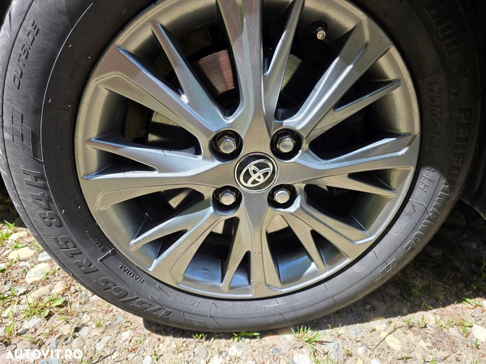 Toyota Yaris 1.5 L VVT-iE Active - 19