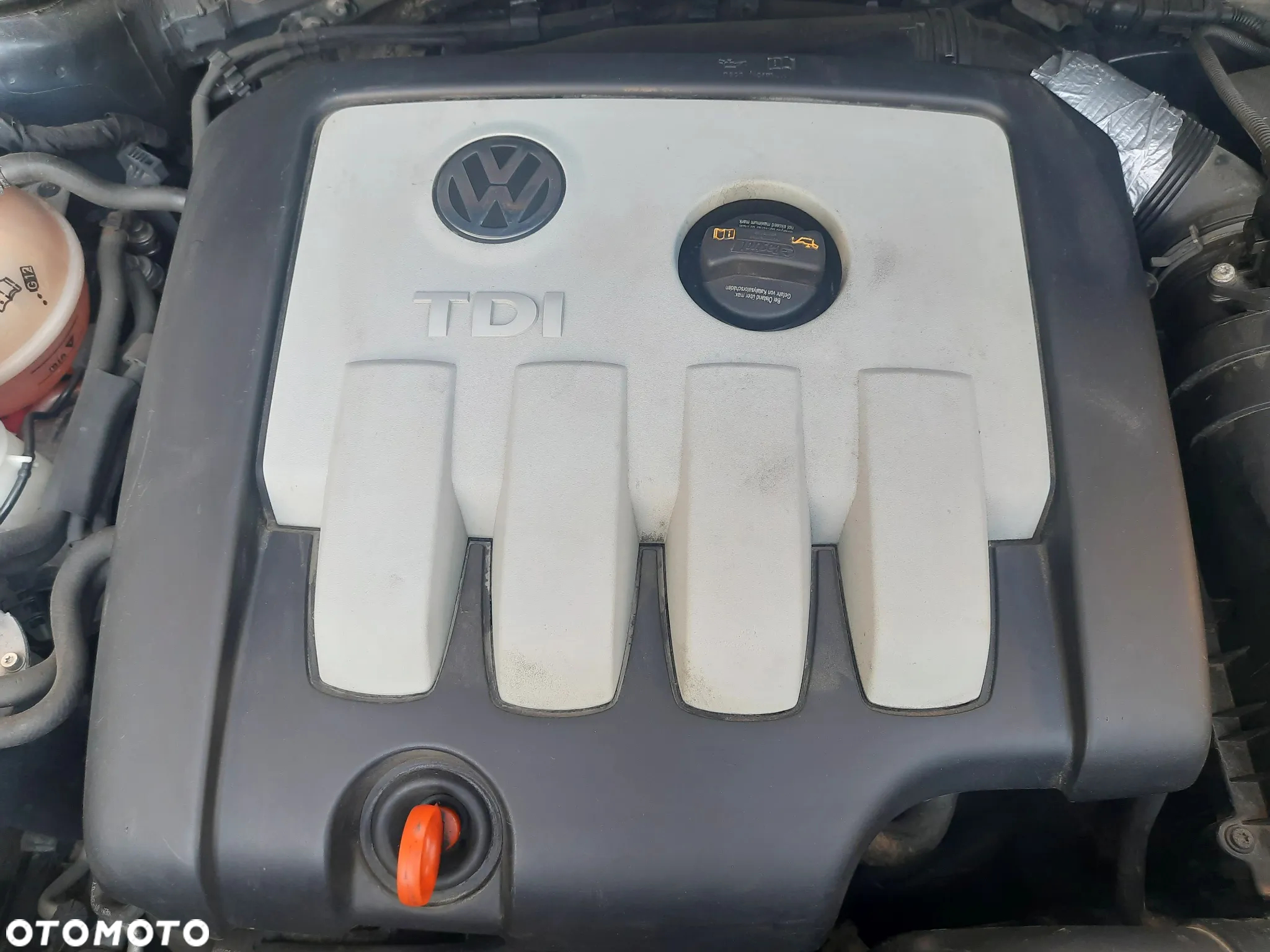Volkswagen Touran 2.0 TDI DPF DSG Cup - 29