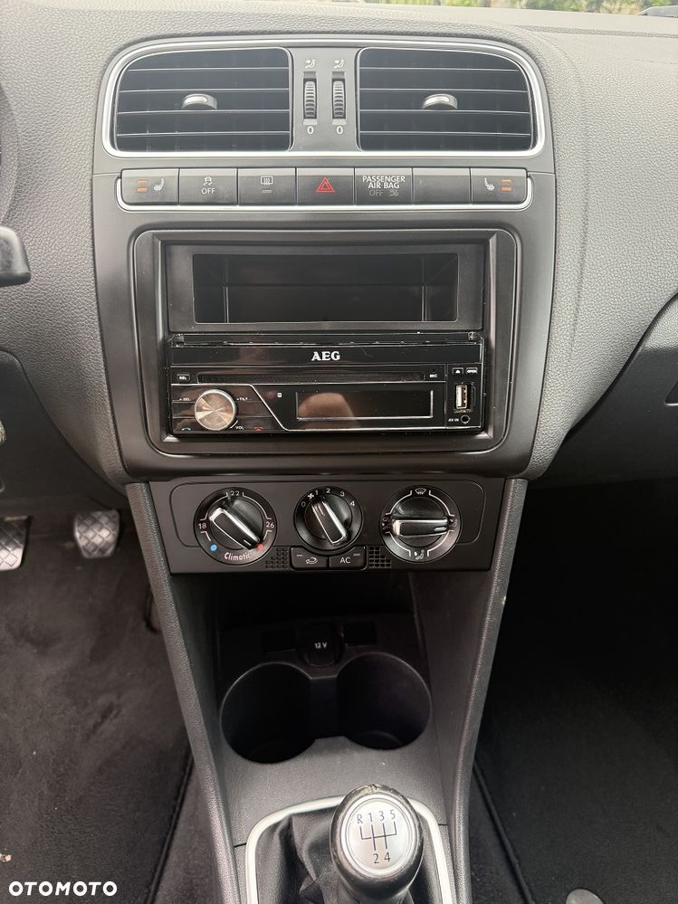 Volkswagen Polo 1.2 Comfortline - 15