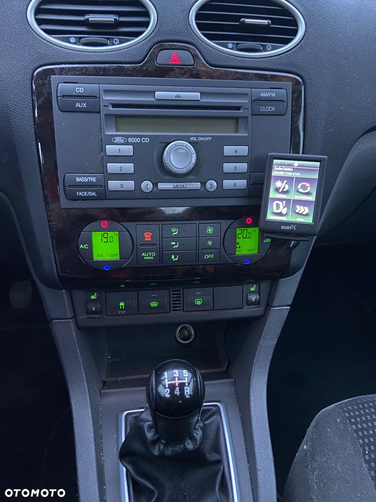 Ford Focus 1.8 FF Ghia - 4