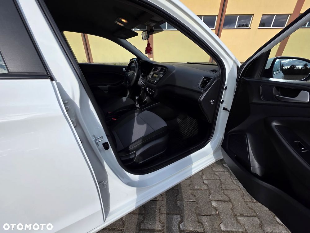 Hyundai i20 1.2 Classic Plus - 6