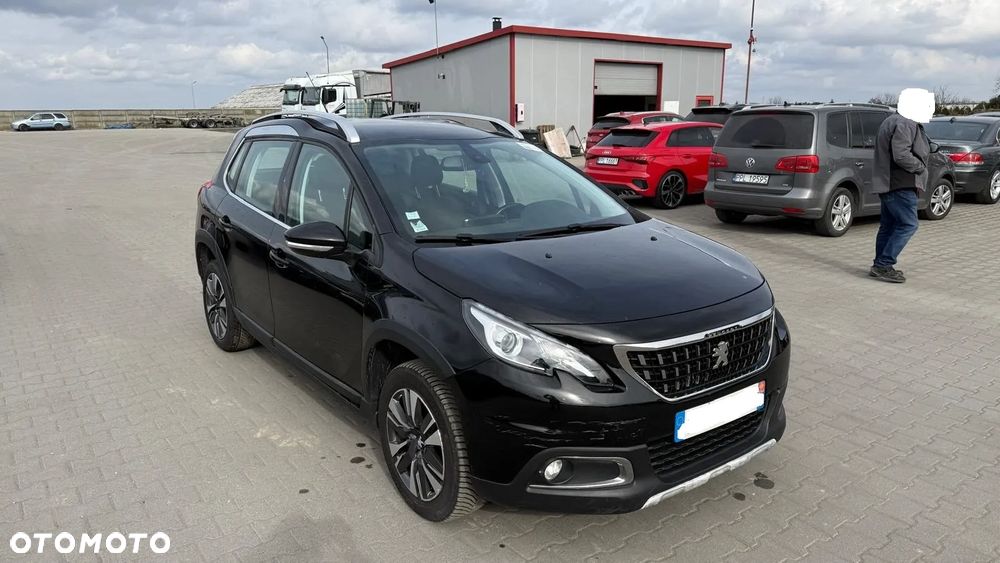 Peugeot 2008 BlueHDi 100 STOP & START Active - 8