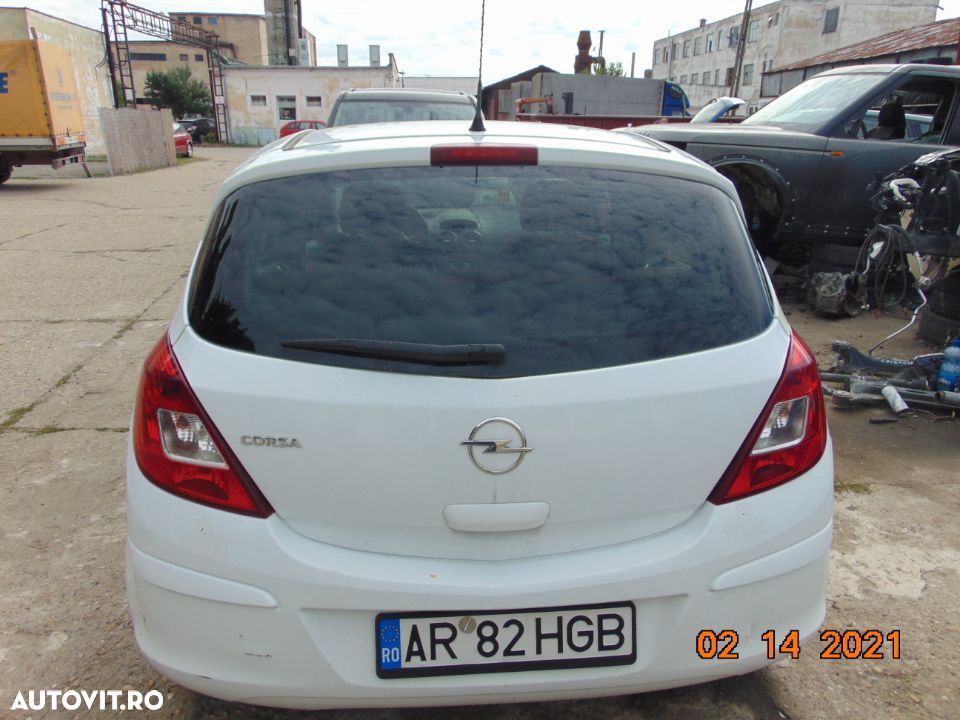 Haion Opel Corsa D 2007-2014 haion cu luneta dezmembrez corsa d 1.0 cutie - 1