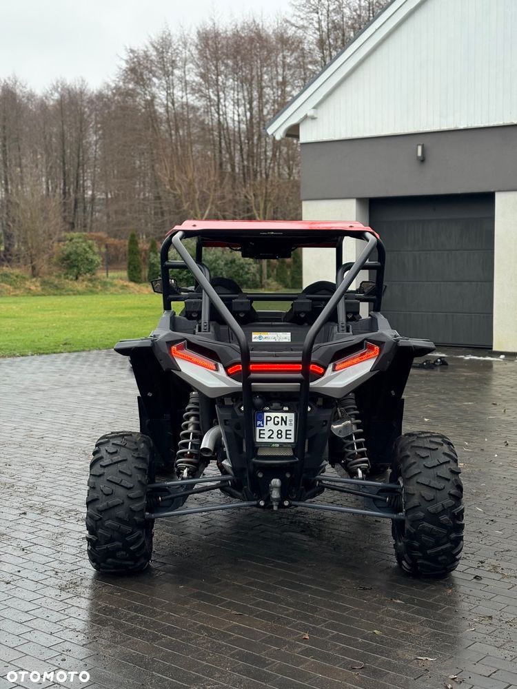 Polaris RZR - 6