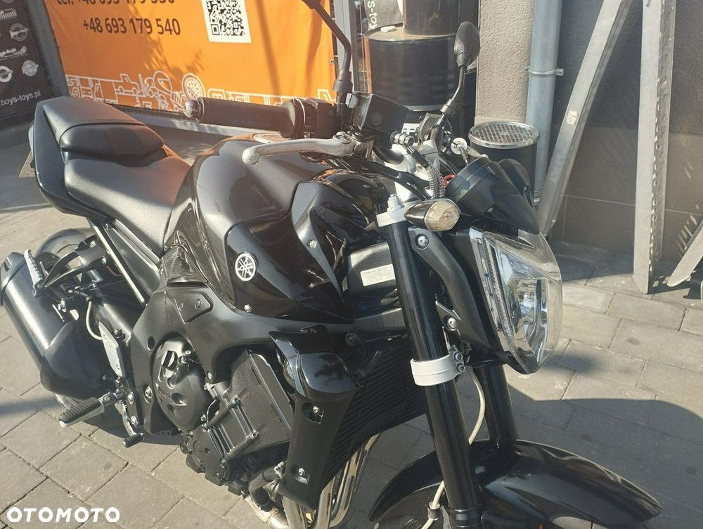 Yamaha FZ - 7
