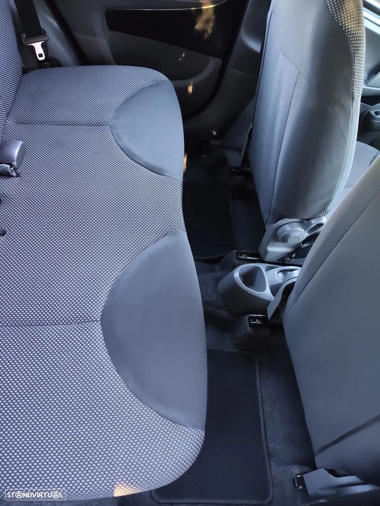 Toyota Aygo 1.0 + AC - 20
