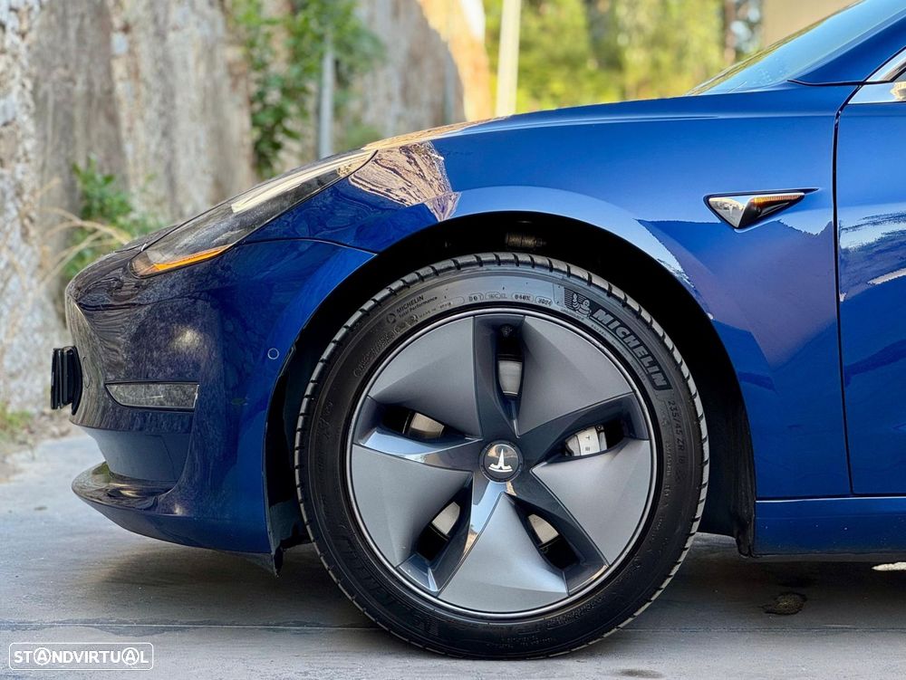 Tesla Model 3 Long-Range Dual Motor AWD - 33
