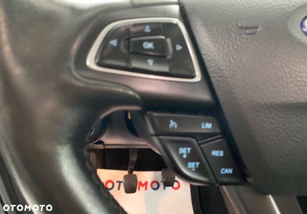 Ford Kuga - 15