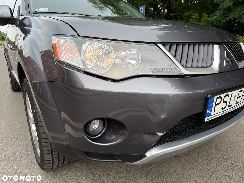 Mitsubishi Outlander 2.0 DID Instyle NAVI - 9