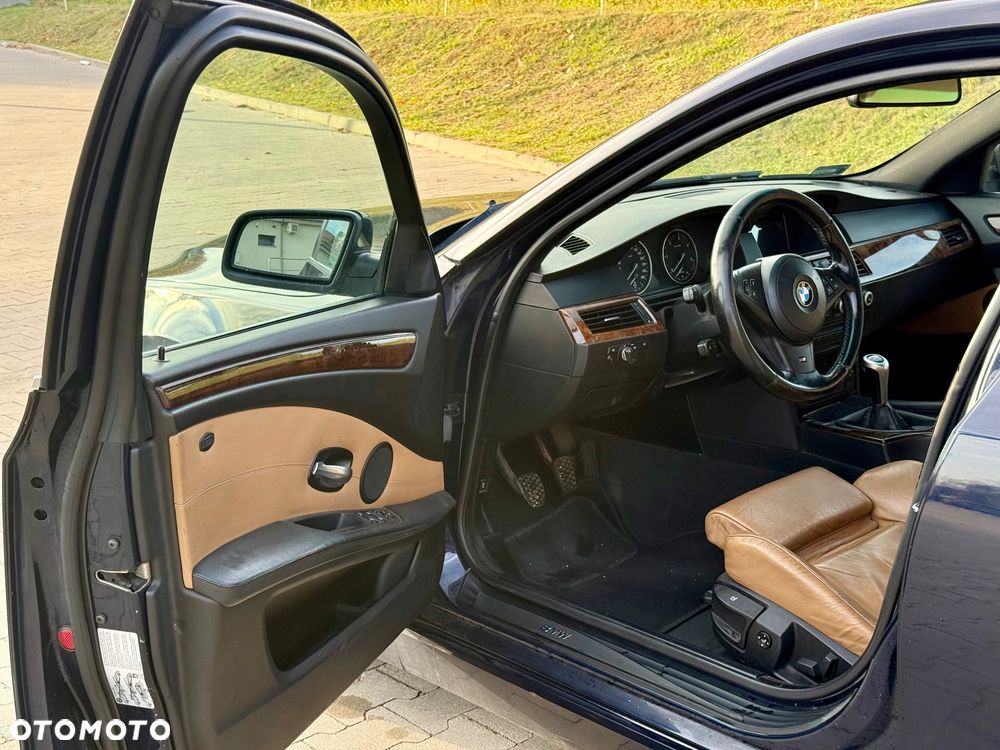 BMW Seria 5 - 12