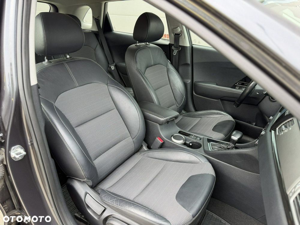 Kia Niro 1.6 GDI Hybrid L - 11