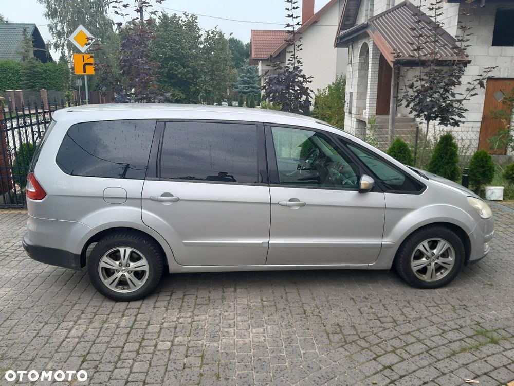 Ford Galaxy - 4