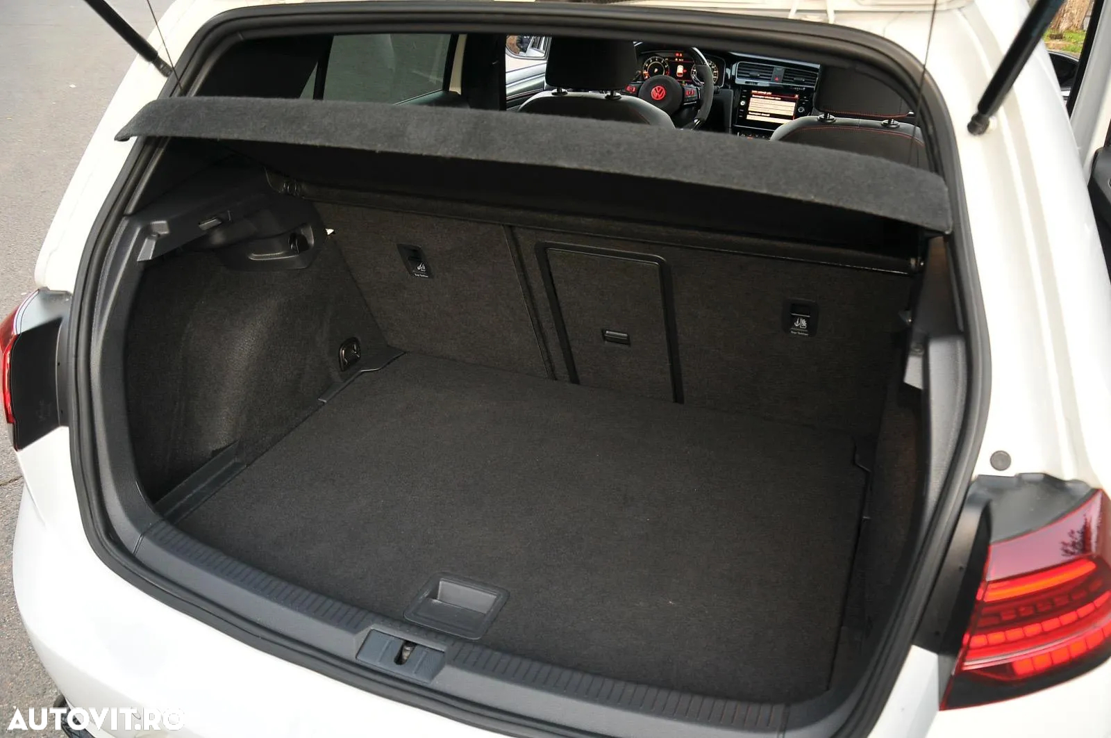 Volkswagen Golf 2.0 TSI DSG GTI Performance - 19
