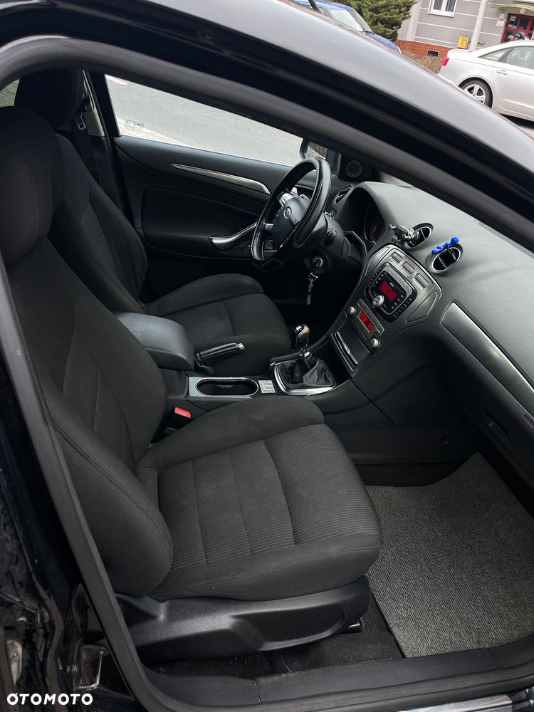 Ford Mondeo 2.0 TDCi Titanium - 12