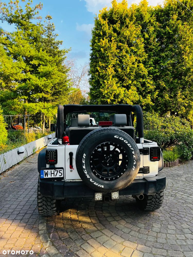 Jeep Wrangler 3.8 Sport - 4