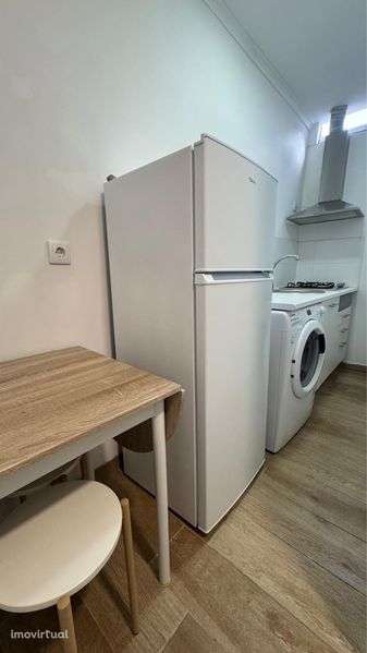 Alugo habitação T.0 - Grande imagem: 2/6