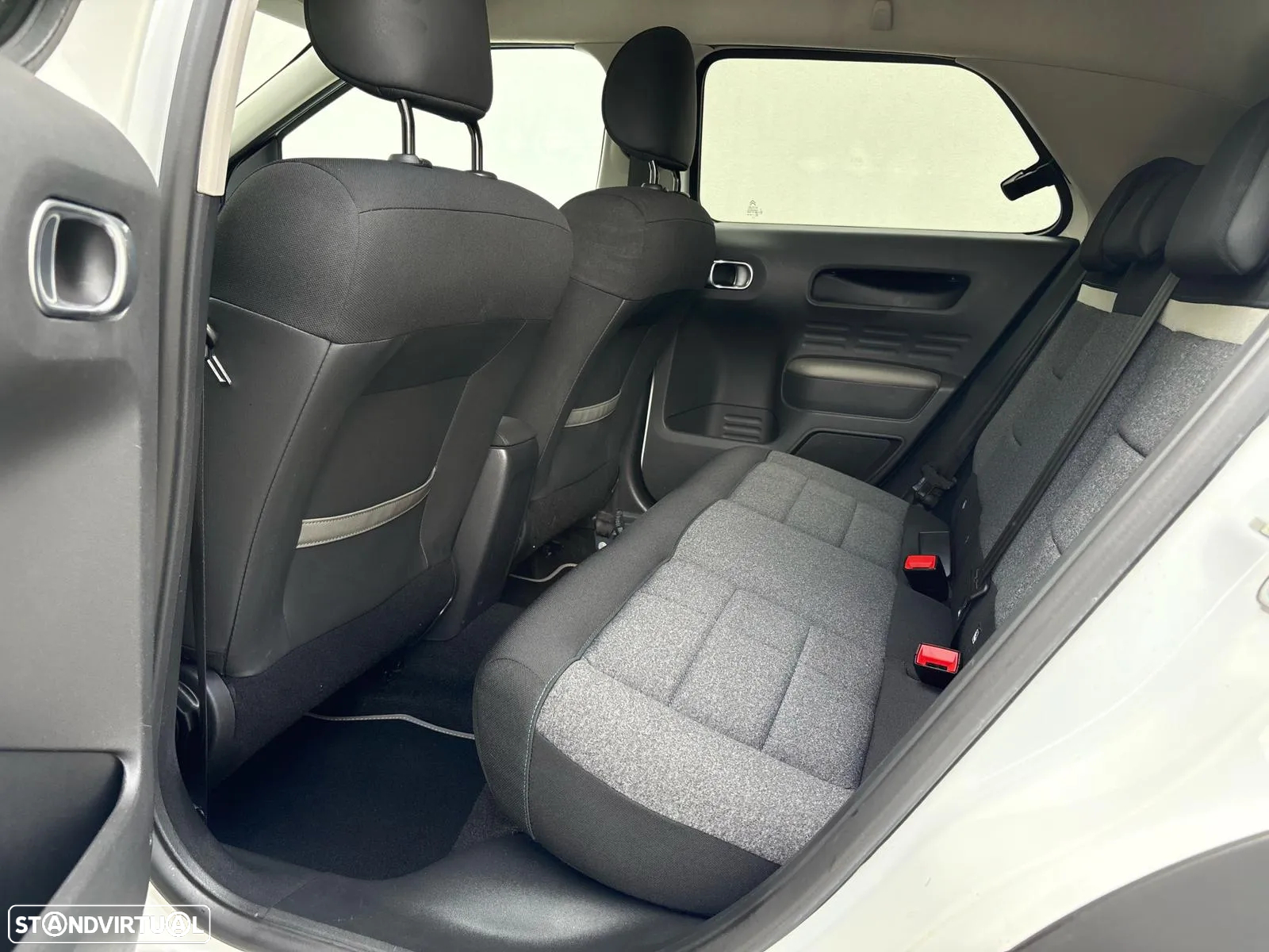 Citroën C4 Cactus 1.2 PureTech Shine - 18
