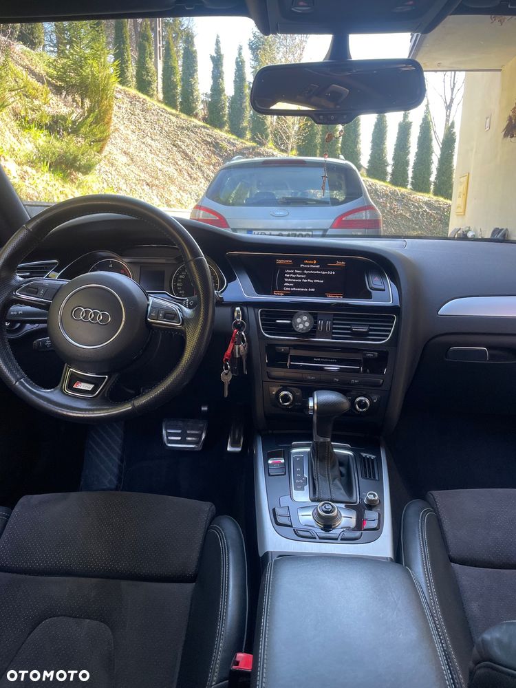 Audi A4 Avant - 19
